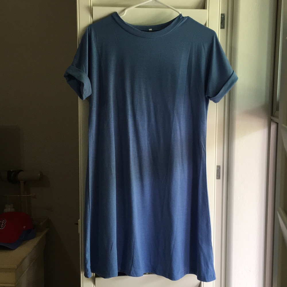 BLUE TSHIRT DRESS